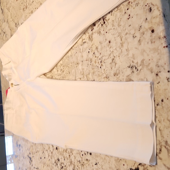 Sunset Rd. Capri - Picture 2 of 12